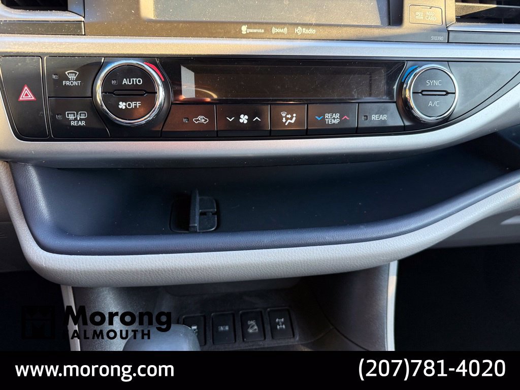 Used 2019 Toyota Highlander XLE AWD/4WD image 41