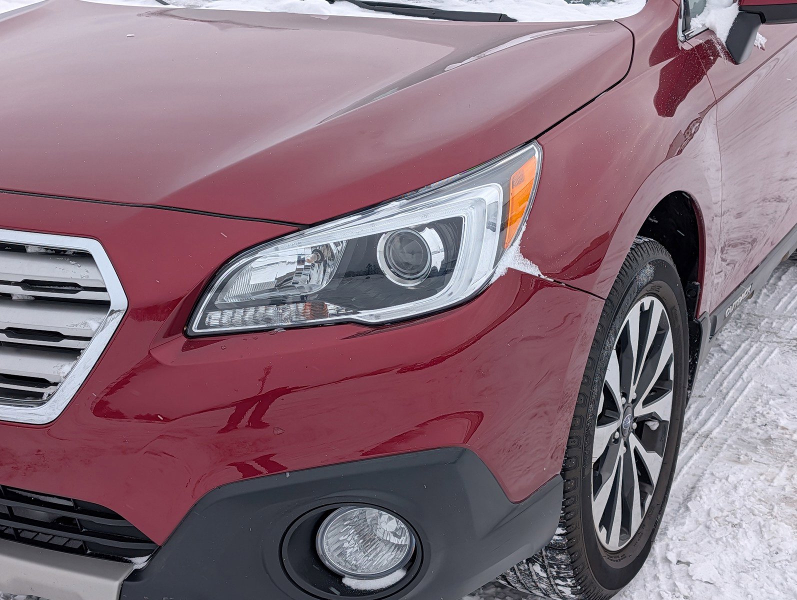 Used 2017 Subaru Outback 2.5i Limited image 16