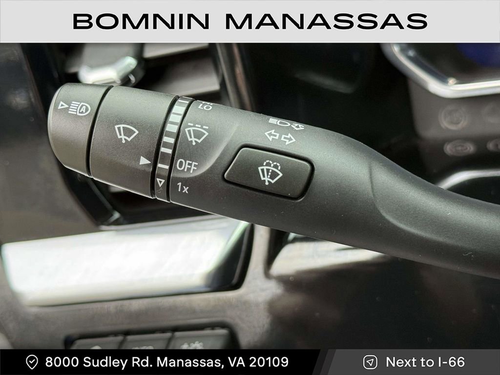 Used 2024 Chevrolet Silverado 3500 High Country w/ High Country Premium Package image 27