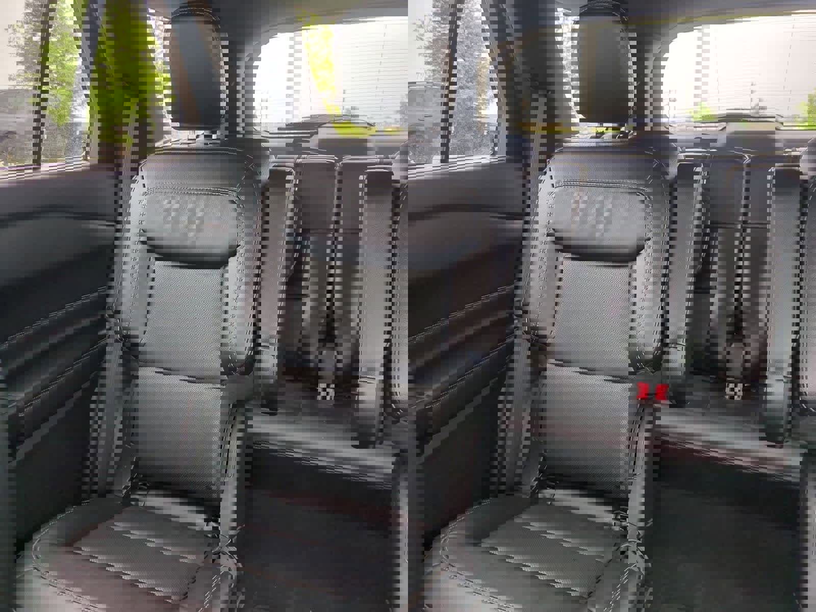 Used 2020 Ford Explorer Limited image 7