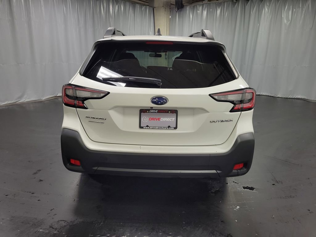Used 2023 Subaru Outback Premium AWD/4WD image 7