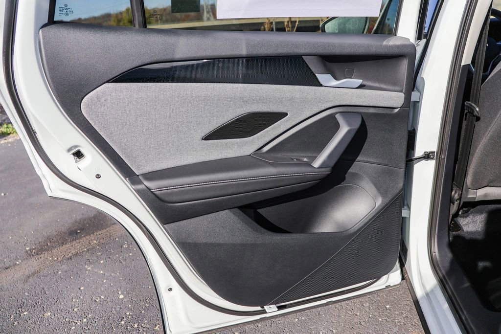 New 2025 Volkswagen Tiguan S image 32