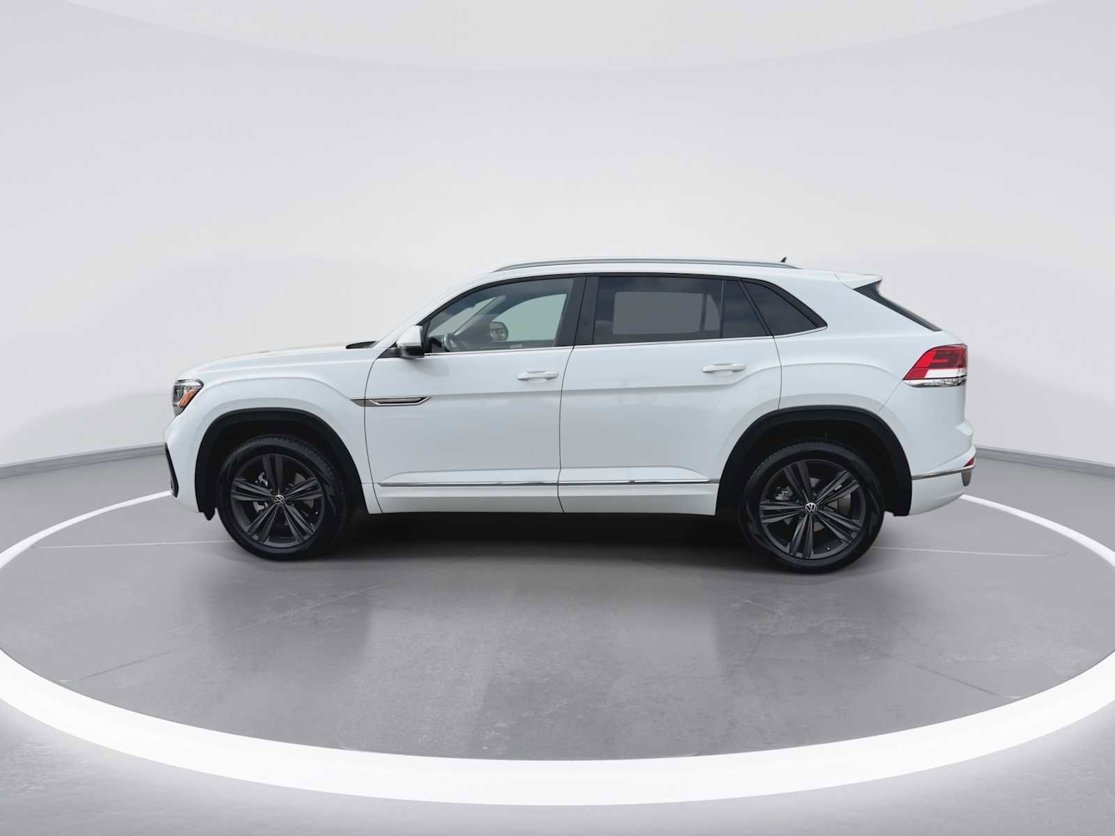 Used 2020 Volkswagen Atlas Cross Sport SE image 5