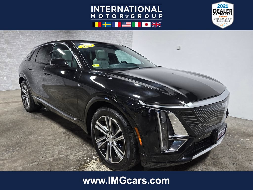 Used 2024 Cadillac Lyriq Luxury AWD/4WD image 1