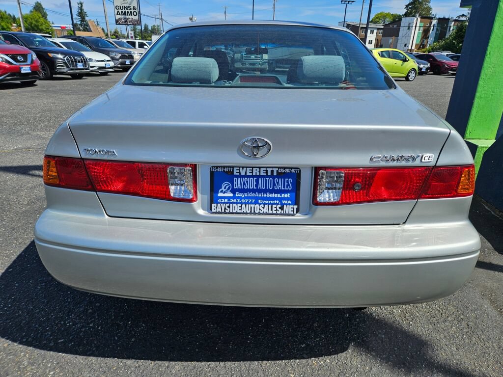 Used 2001 Toyota Camry LE FWD image 4