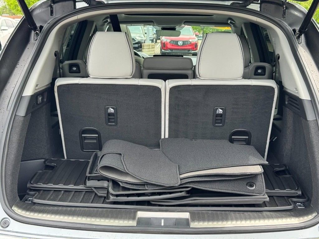 Certified 2024 Acura MDX SH-AWD w/ Advance Package image 5