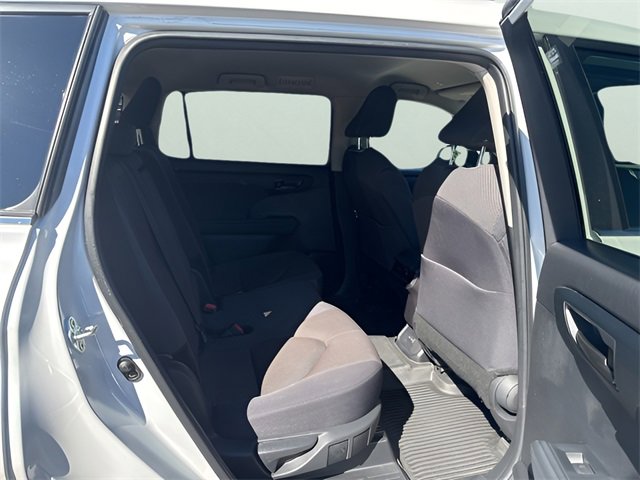 Used 2024 Toyota Highlander LE image 12
