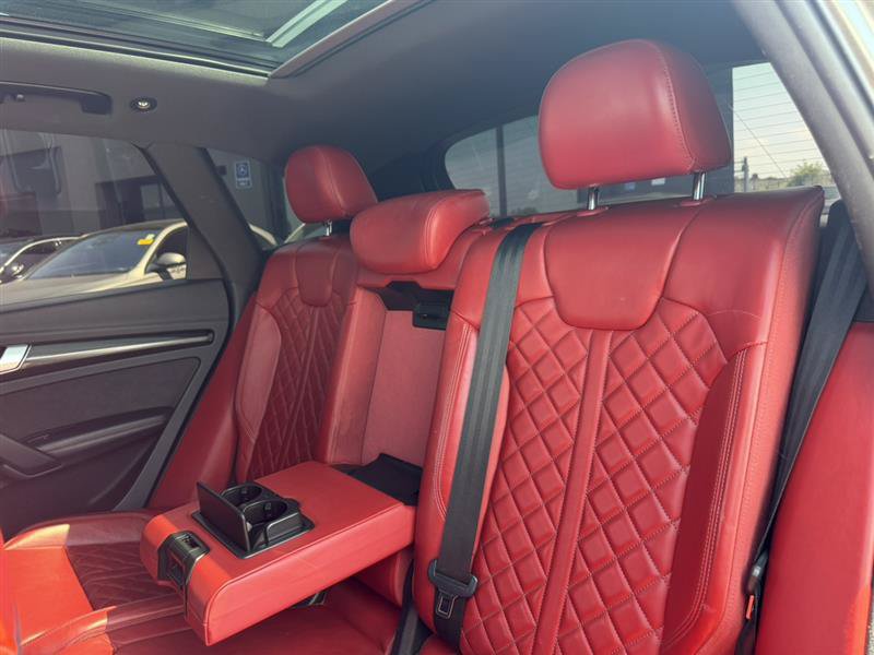 Used 2018 Audi SQ5 Premium Plus w/ Navigation Package AWD/4WD image 29