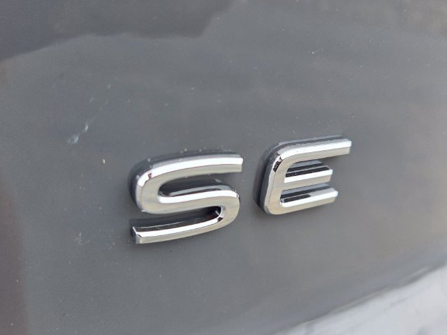 New 2026 Volkswagen Atlas Cross Sport SE FWD image 11