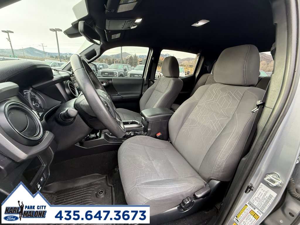 Used 2019 Toyota Tacoma TRD Sport image 12