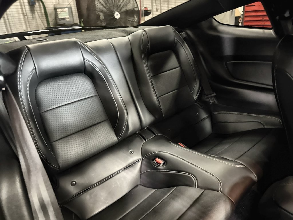 Certified 2021 Ford Mustang GT Premium w/ GT Performance Package RWD image 28