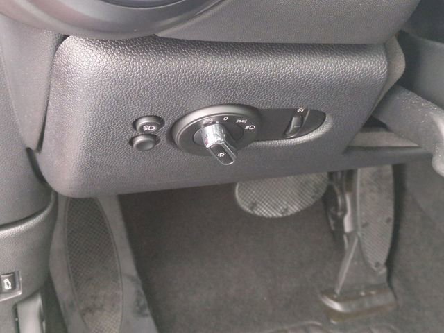 Used 2024 MINI Cooper 2-Door Hardtop image 15