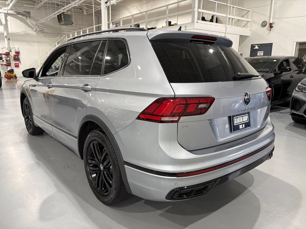 Used 2022 Volkswagen Tiguan SE R-Line AWD/4WD image 5