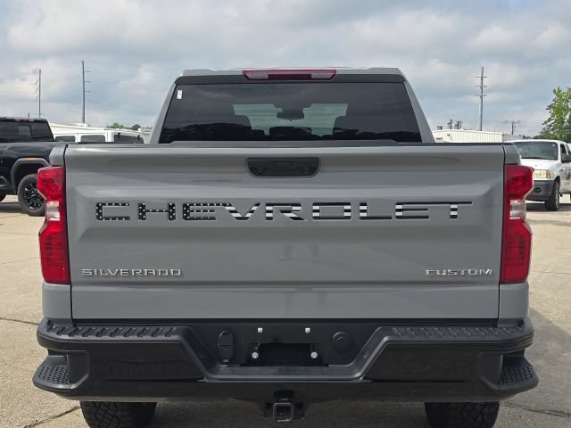 Used 2025 Chevrolet Silverado 1500 Custom Trail Boss AWD/4WD image 4
