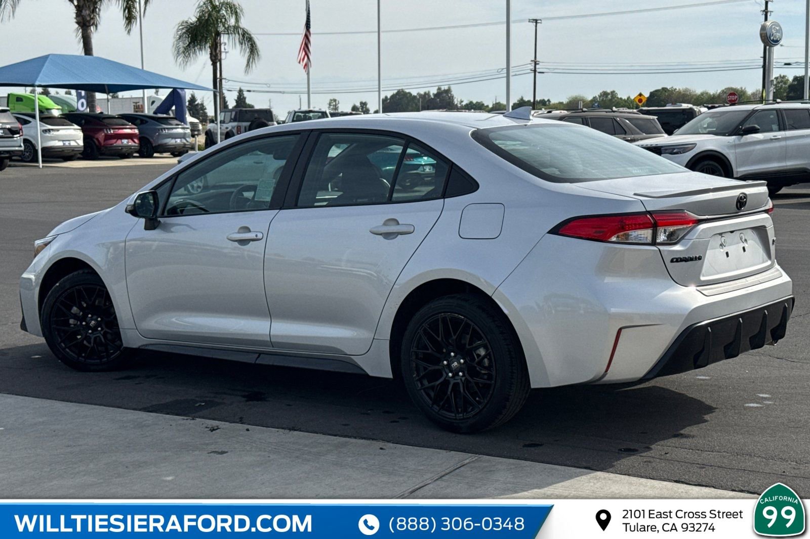 Used 2025 Toyota Corolla SE image 5