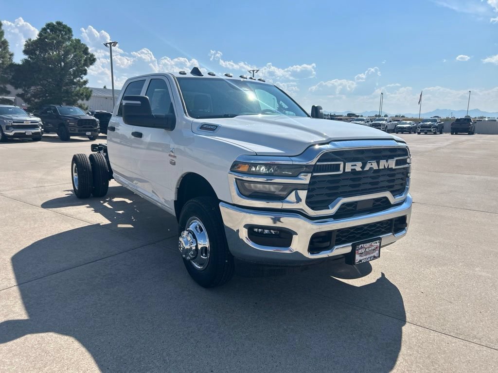 New 2026 RAM 3500 Tradesman w/ Chrome Appearance Group A AWD/4WD image 7