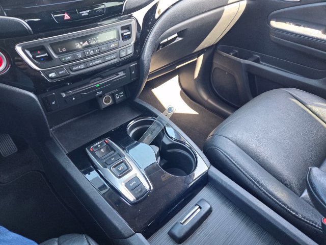Used 2021 Honda Pilot Touring image 16