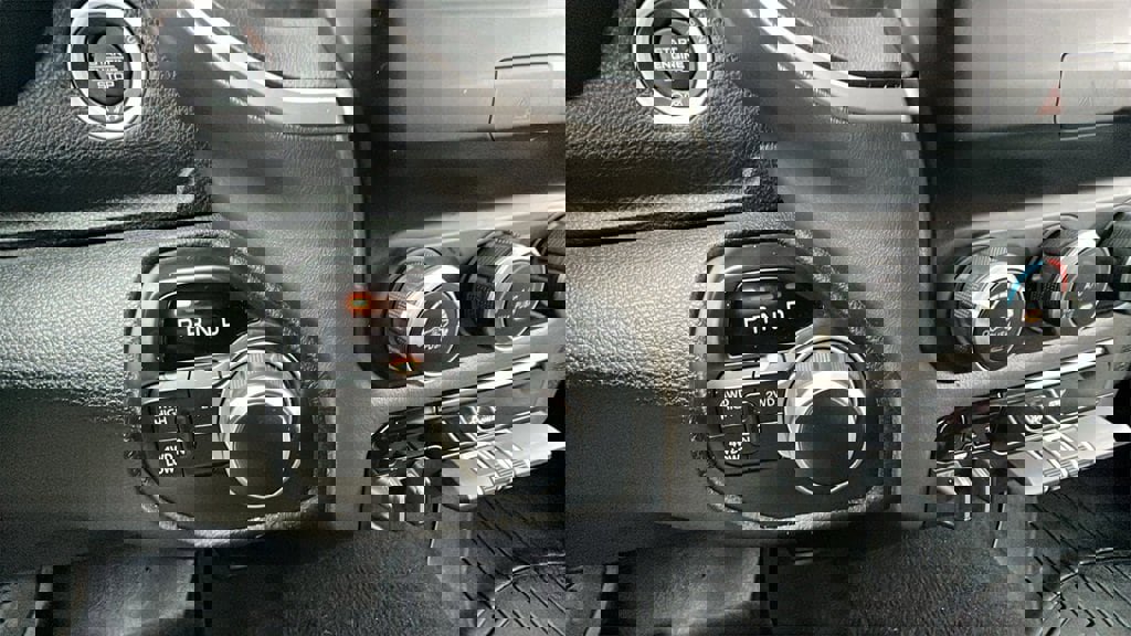 Used 2019 RAM 2500 Big Horn image 28