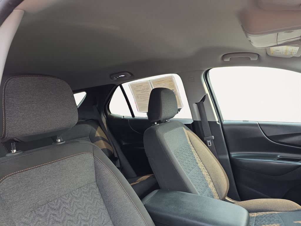 Used 2024 Chevrolet Equinox LT FWD image 11