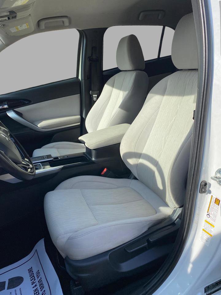 Used 2018 Mitsubishi Eclipse Cross SEL AWD/4WD image 22