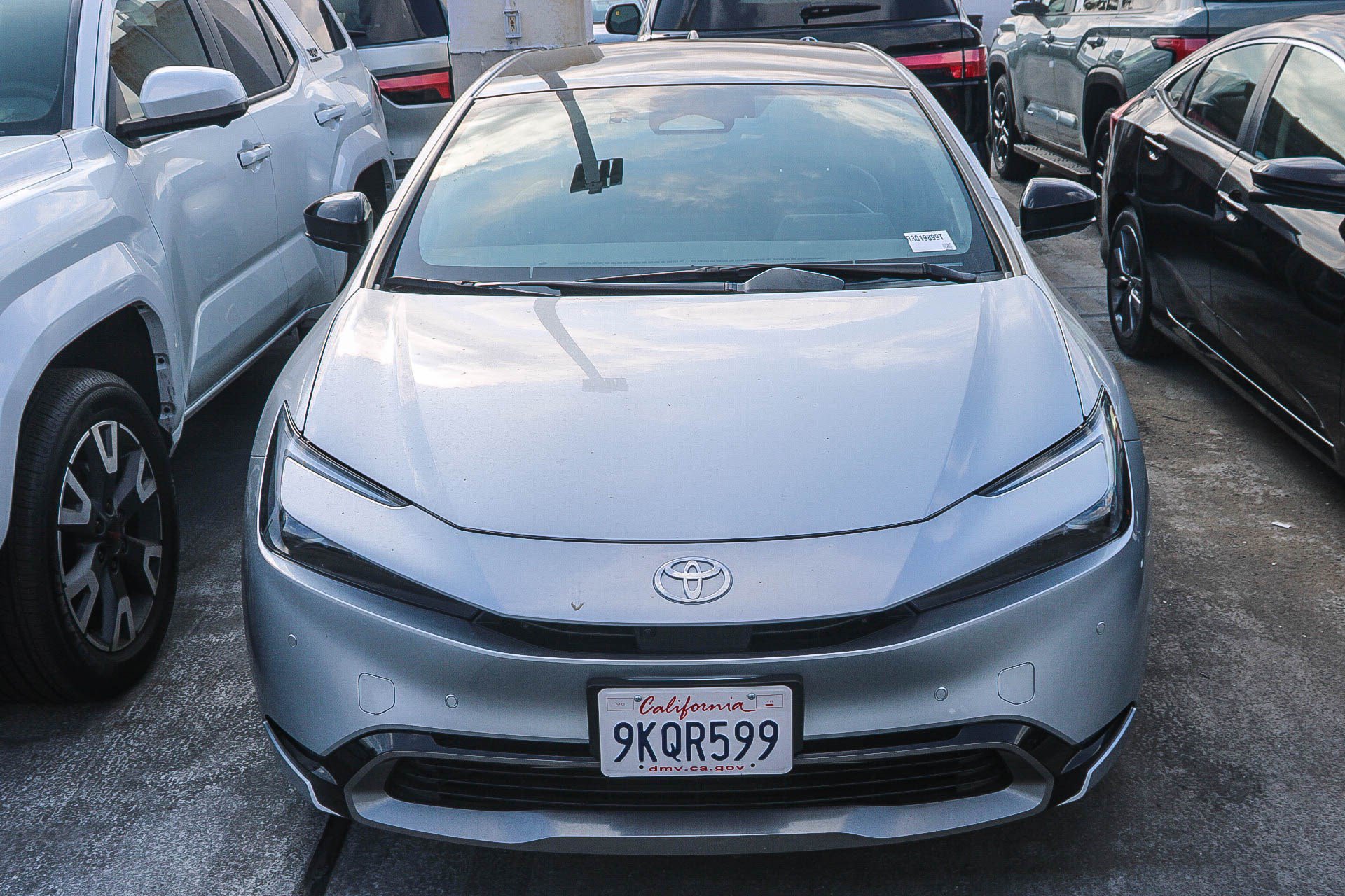 Certified 2024 Toyota Prius Limited w/ Limited Premium Package FWD image 3