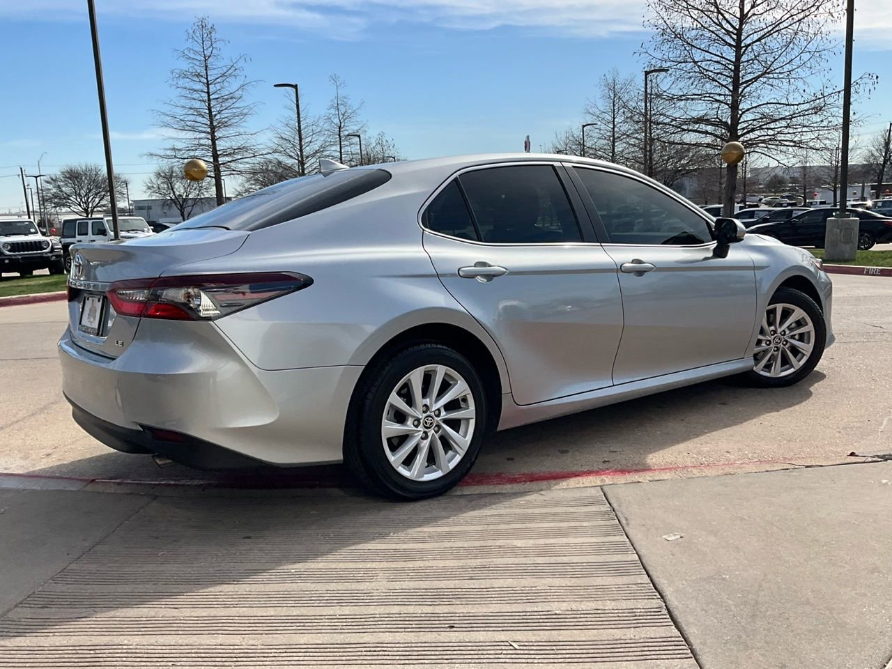 Used 2024 Toyota Camry LE image 6