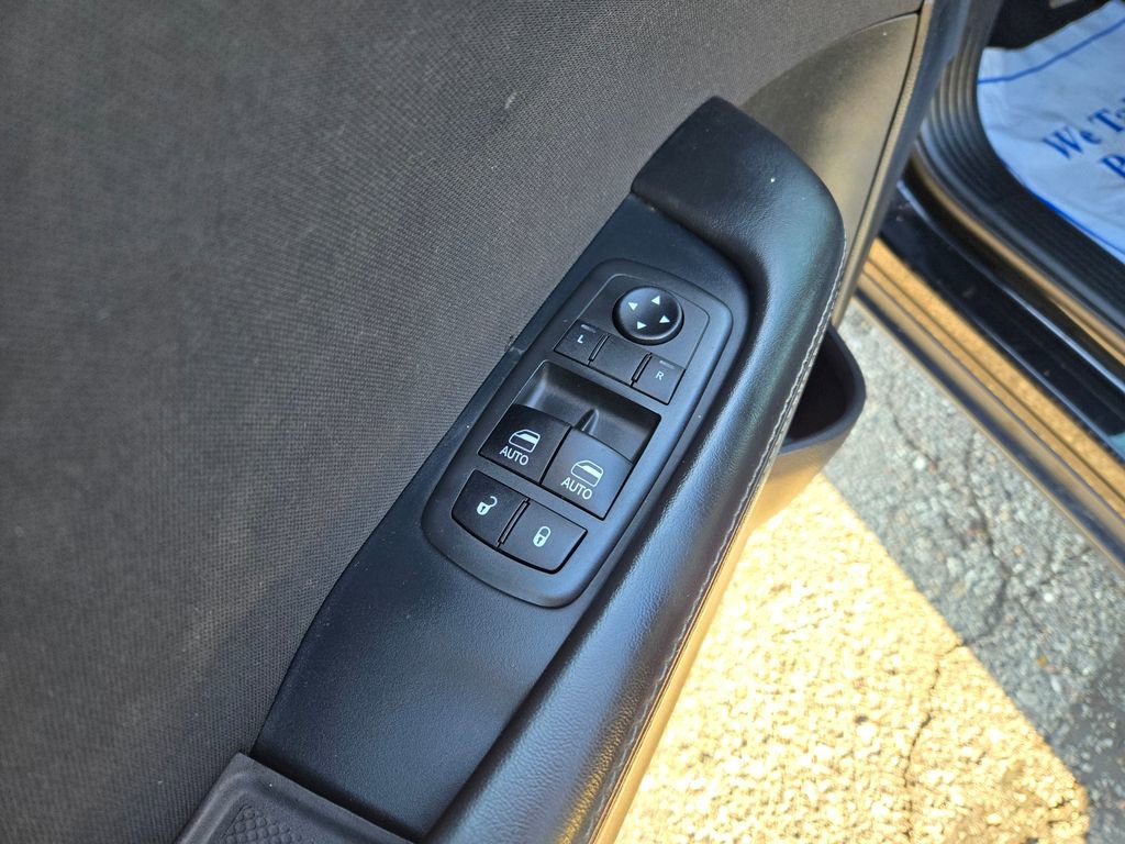Used 2019 Dodge Challenger SXT AWD/4WD image 13