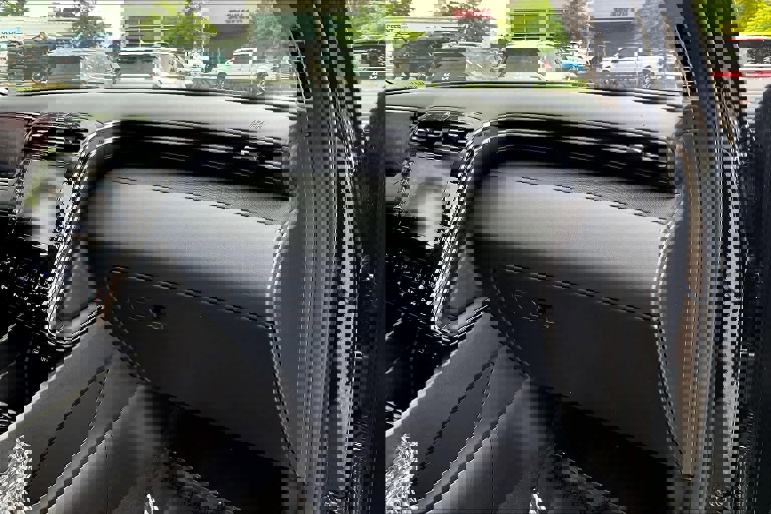 Used 2022 Hyundai Tucson XRT w/ Cargo Package image 17