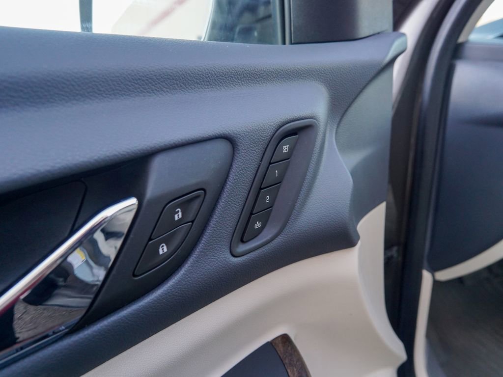 Used 2020 GMC Acadia Denali w/ LPO, Floor Liner Package AWD/4WD image 19