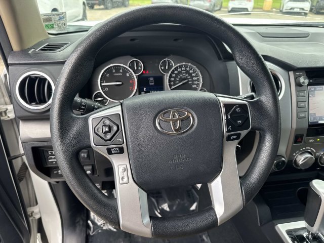 Used 2014 Toyota Tundra SR5 w/ SR5 Upgrade Package AWD/4WD image 28