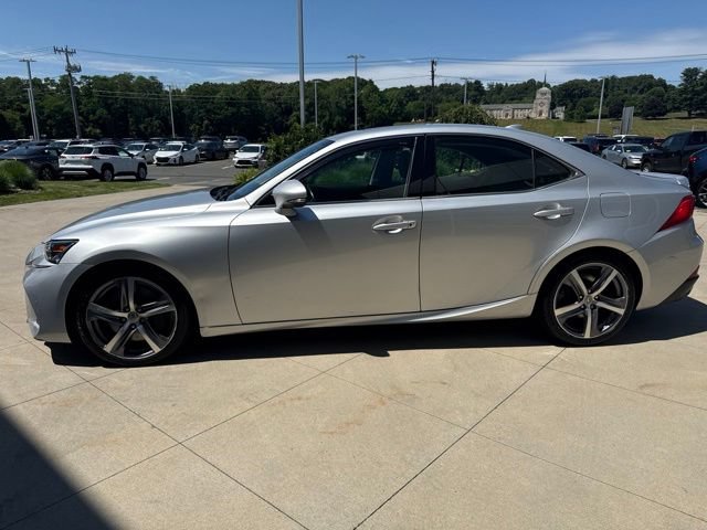Used 2018 Lexus IS 300 AWD w/ Comfort Package image 4