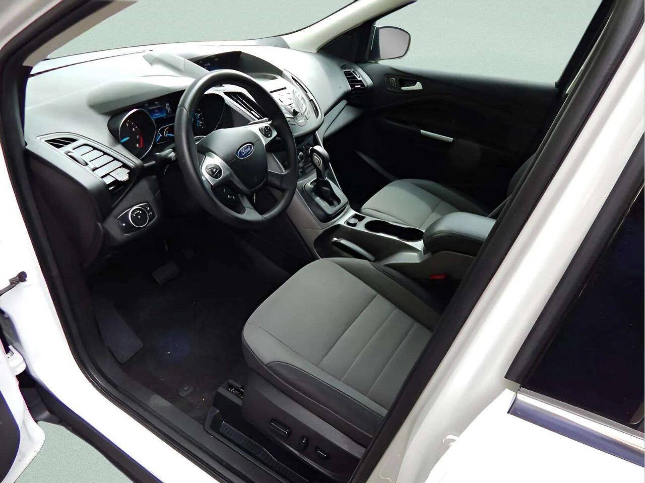Used 2016 Ford Escape SE AWD/4WD image 9
