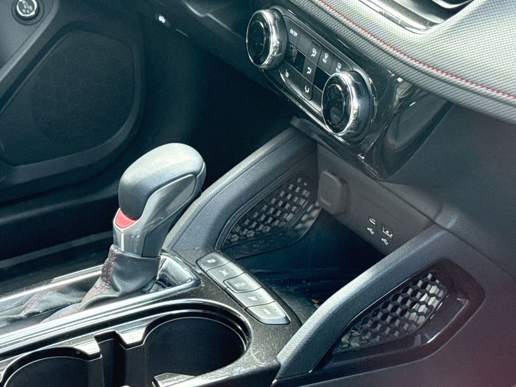 Used 2025 Chevrolet TrailBlazer RS w/ Convenience Package image 15