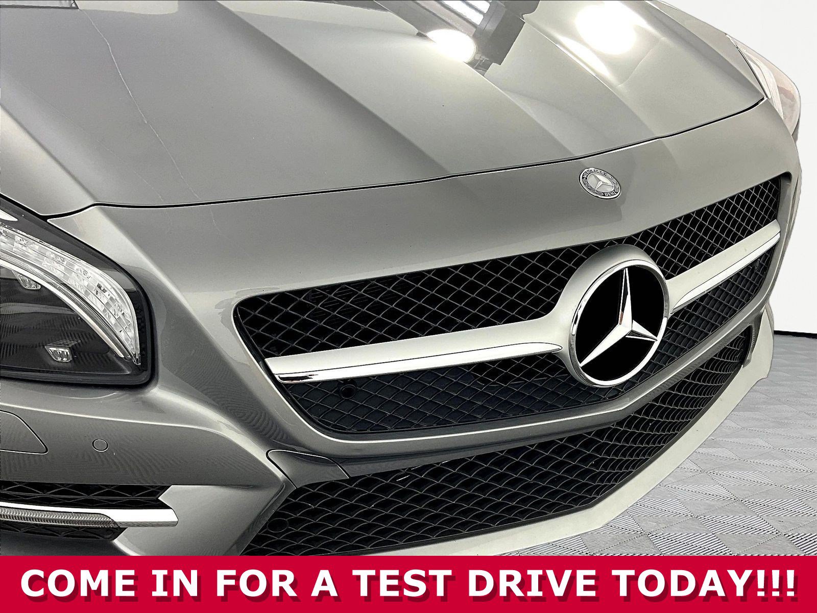 Used 2013 Mercedes-Benz SL 550 image 25
