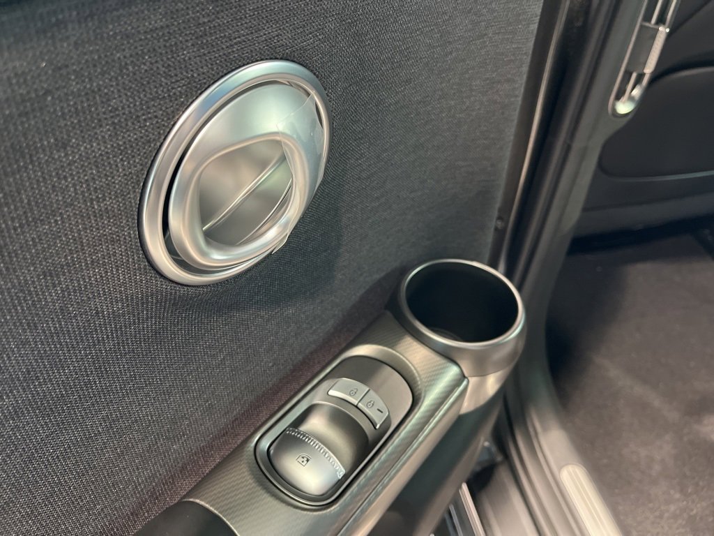 New 2024 Genesis GV60 RWD image 10