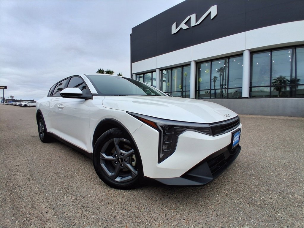 Used 2025 Kia K4 LXS