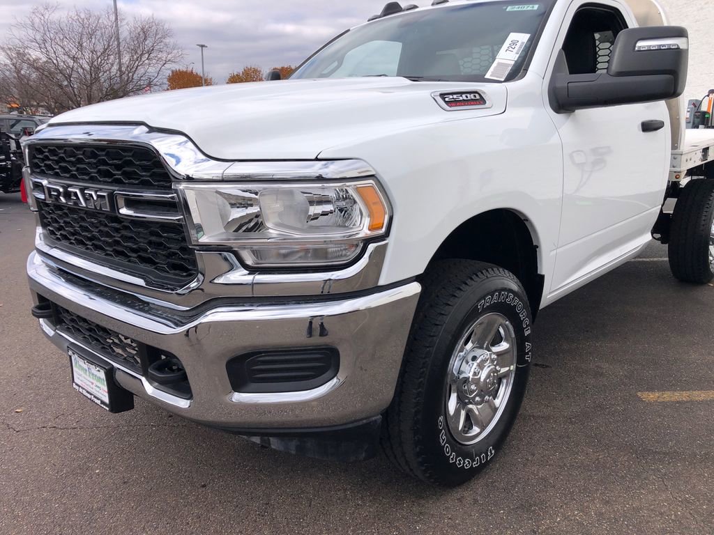 New 2024 RAM 2500 Tradesman w/ Chrome Appearance Group image 4