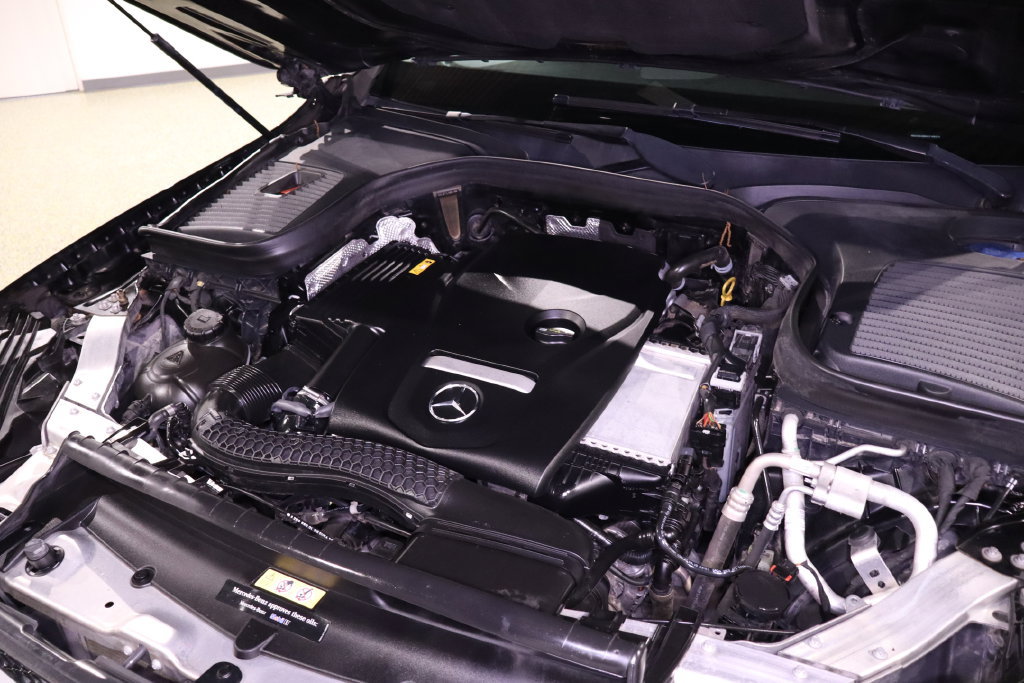 Used 2019 Mercedes-Benz GLC 300 image 35