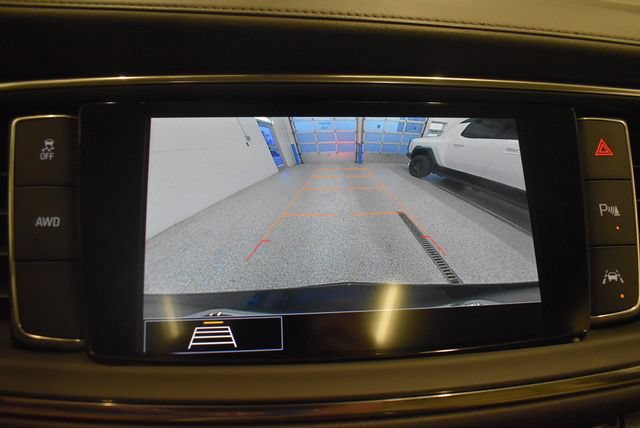 Used 2021 Buick Enclave Premium w/ Sun and Sites Package AWD/4WD image 8