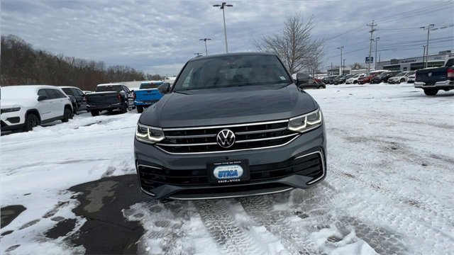 Used 2022 Volkswagen Tiguan SEL R-Line image 3