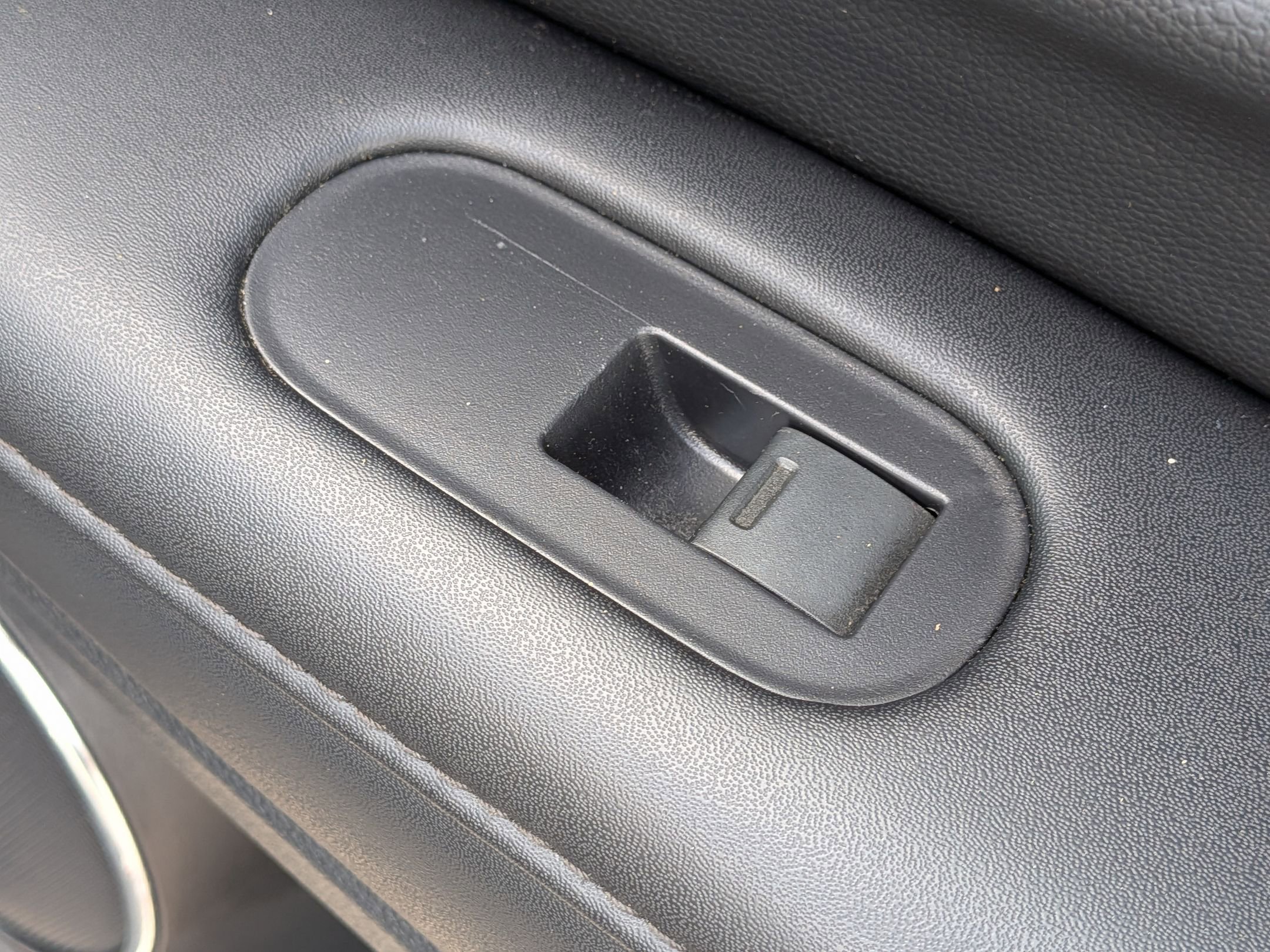 Used 2020 Honda HR-V EX-L image 34