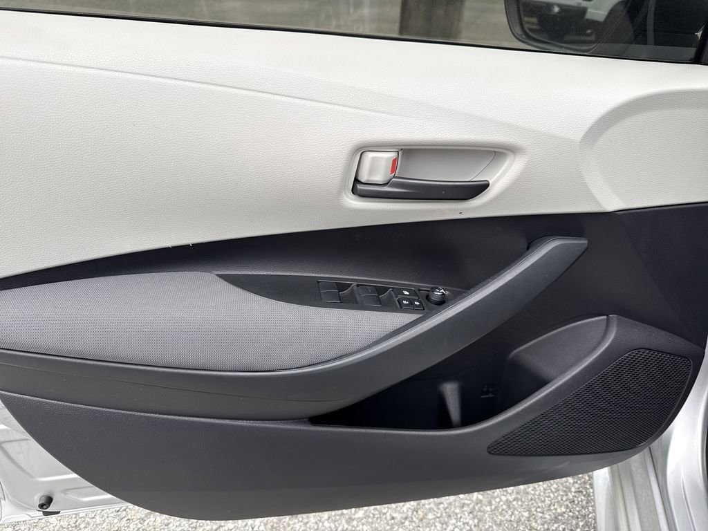 Used 2022 Toyota Corolla LE image 10