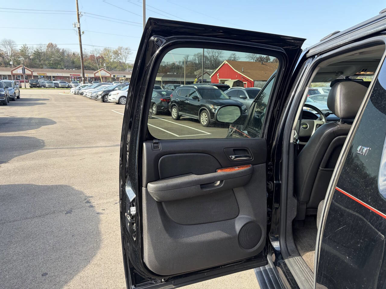 Used 2012 Chevrolet Avalanche LT w/ All-Star Edition image 16