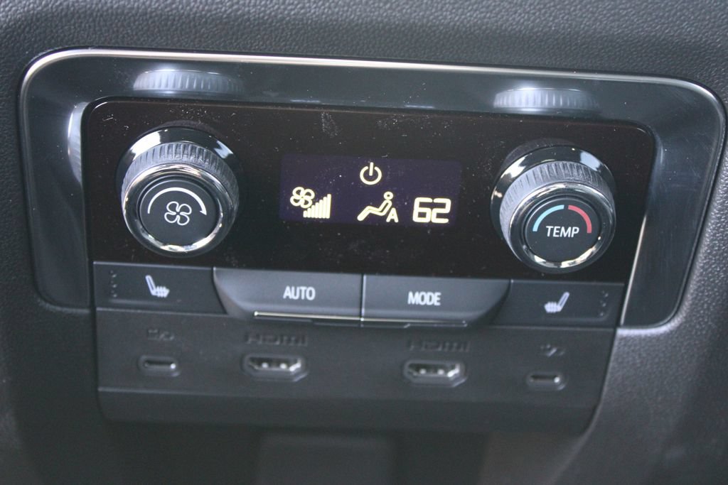 New 2026 Chevrolet Tahoe High Country AWD/4WD image 30