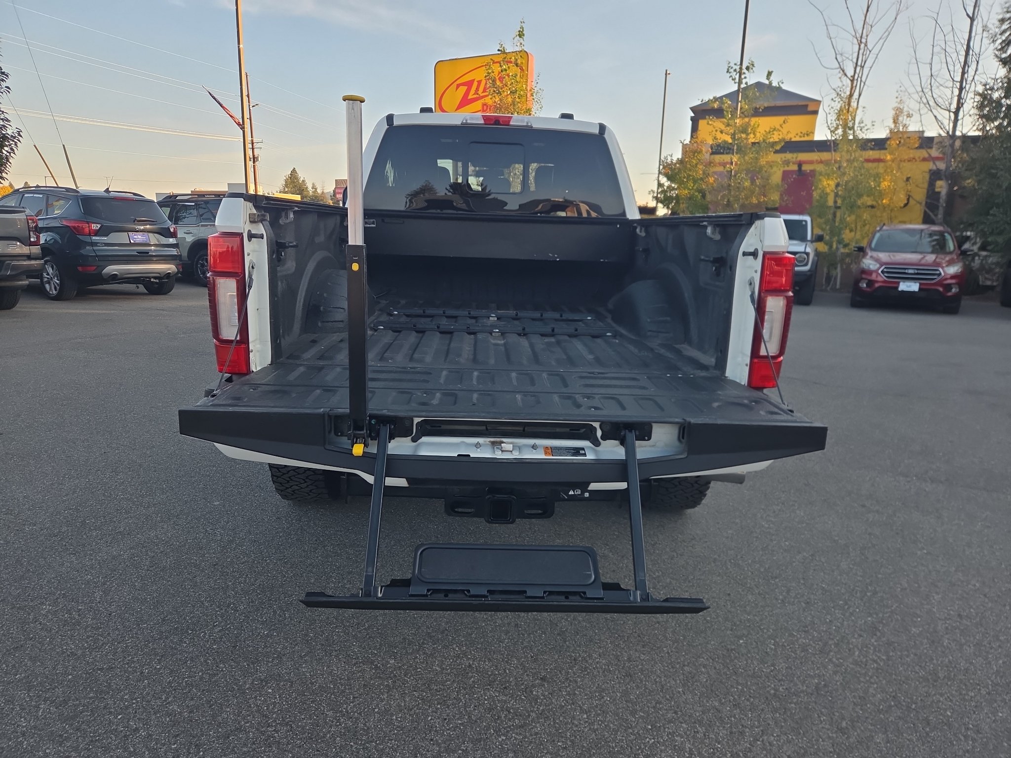 Used 2020 Ford F350 Platinum AWD/4WD image 12