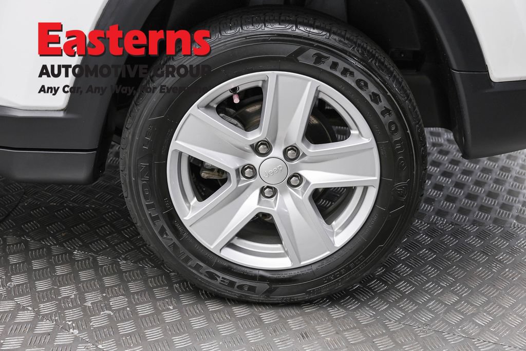 Used 2022 Jeep Compass Latitude w/ Convenience Group AWD/4WD image 8