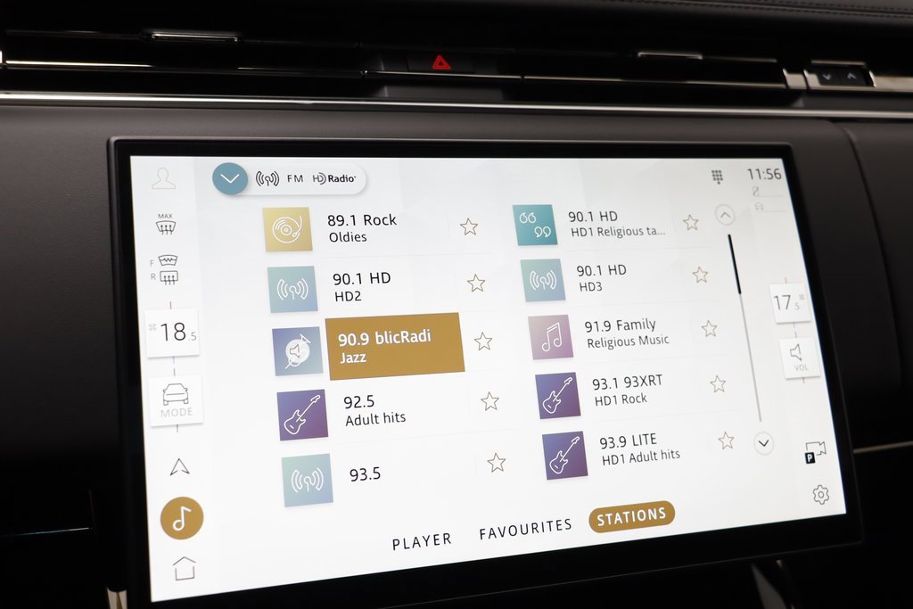 Used 2025 Land Rover Range Rover Sport Dynamic SE image 9