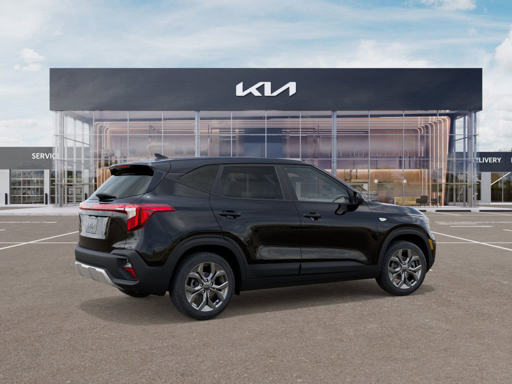 New 2026 Kia Seltos LX image 6