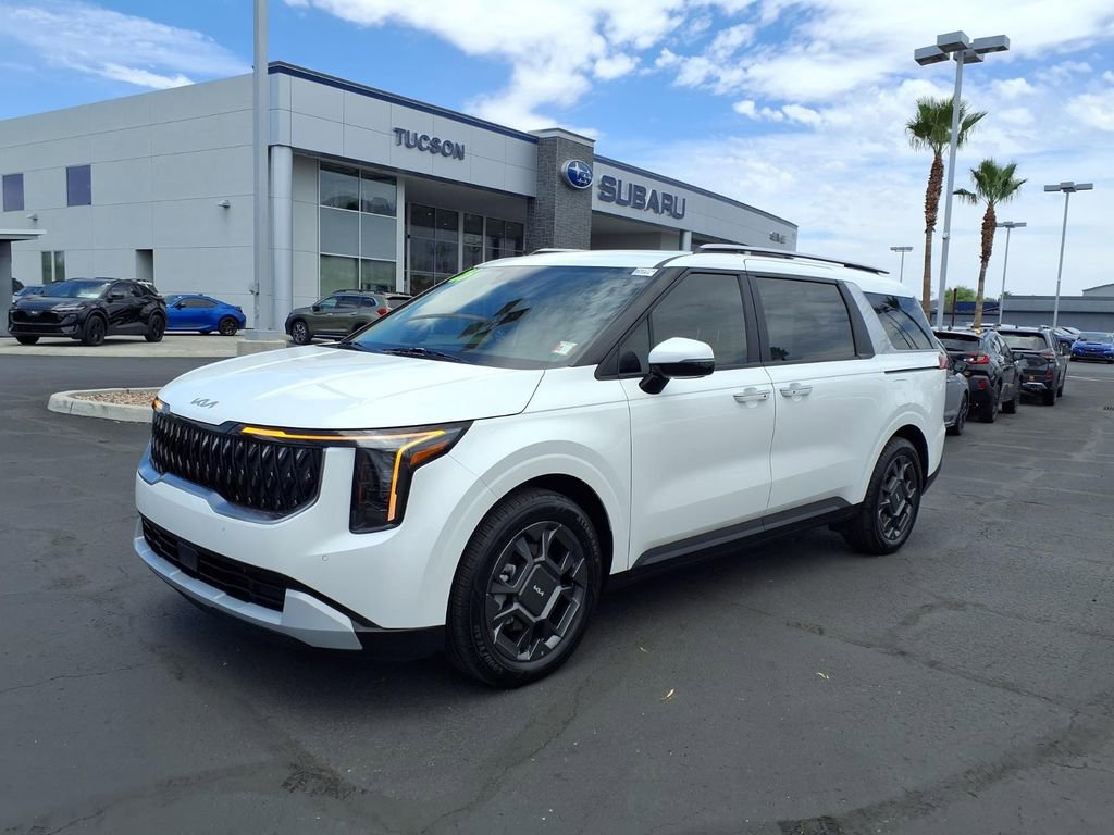 Used 2026 Kia Carnival EX FWD image 7