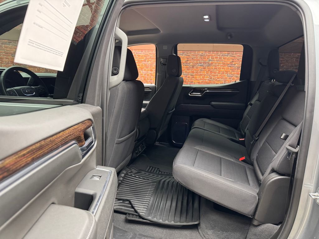 Used 2024 GMC Sierra 1500 Elevation image 24